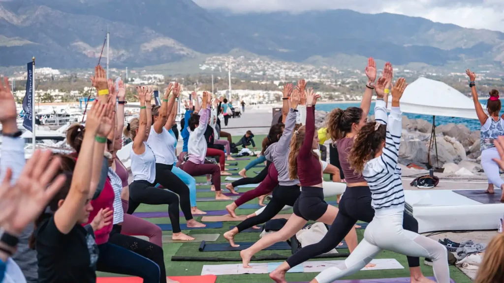 Clases de yoga en Marbella Luz Colores